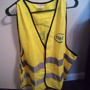 Yellow Reflective Safety Vest Silver Horizontal Stripes Brickstone XL adhesive c